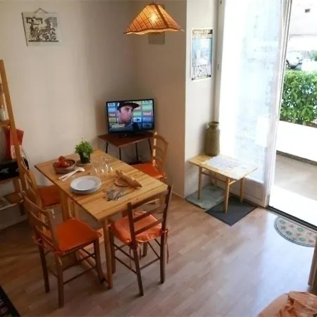 Sacaron I 4 Apartment Bagnères-de-Luchon